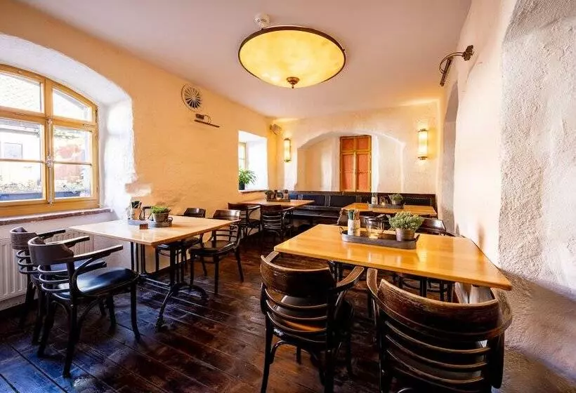 Hotelli Watzdorfer Geleitschenke Und Herberge