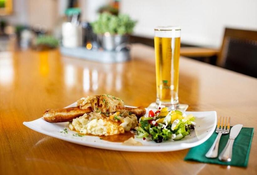 Hotelli Watzdorfer Geleitschenke Und Herberge