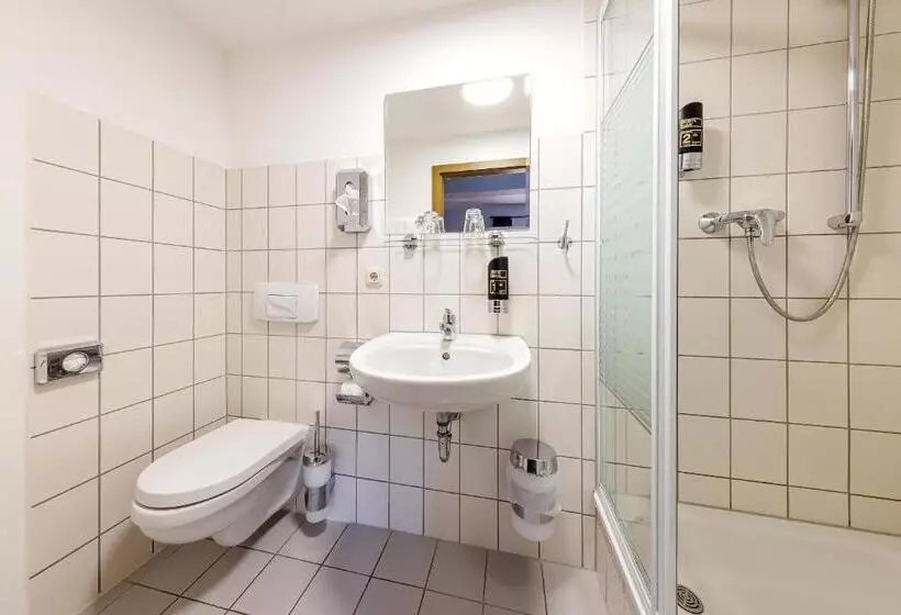 Hotelli Watzdorfer Geleitschenke Und Herberge