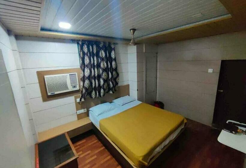 Hotel Kapila & Restaurant By Wb Inn