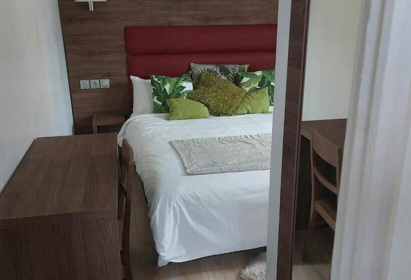 膳宿费 Happy Land Holliday Residential