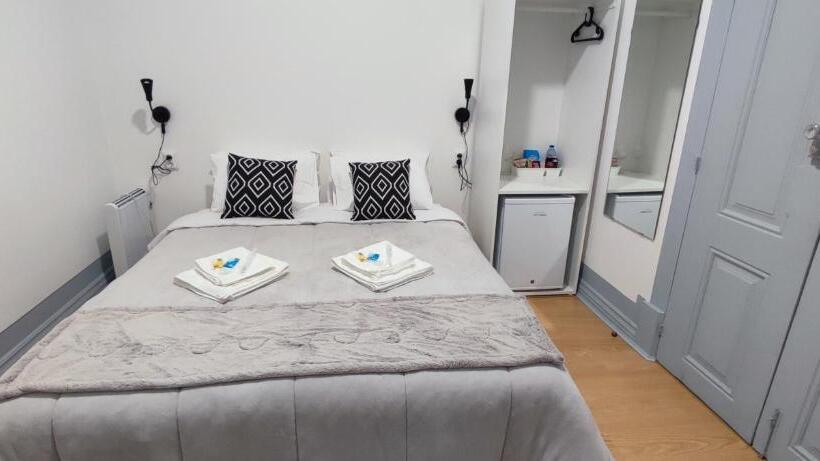 پانسیون Vila Santa Cruz Guest House