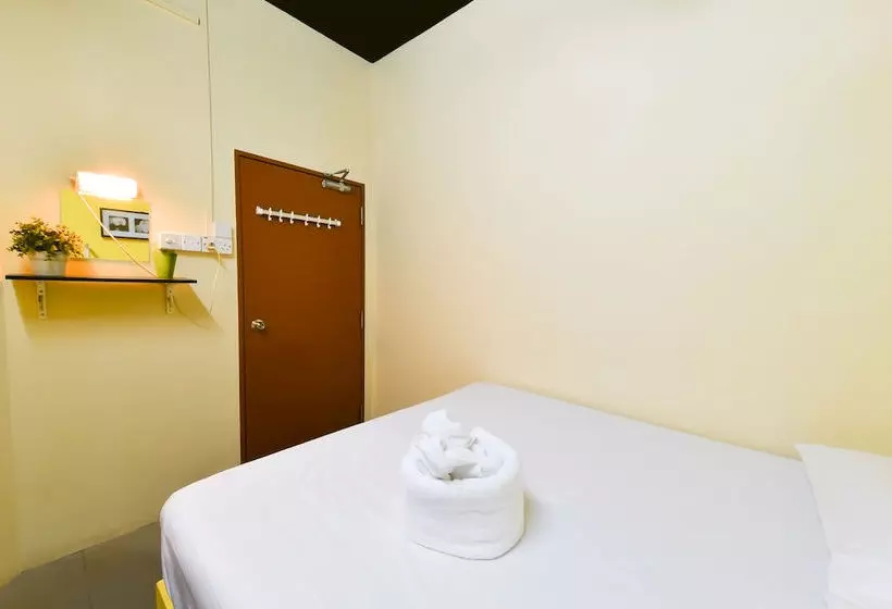 Hostel Feel at Home Backpackers