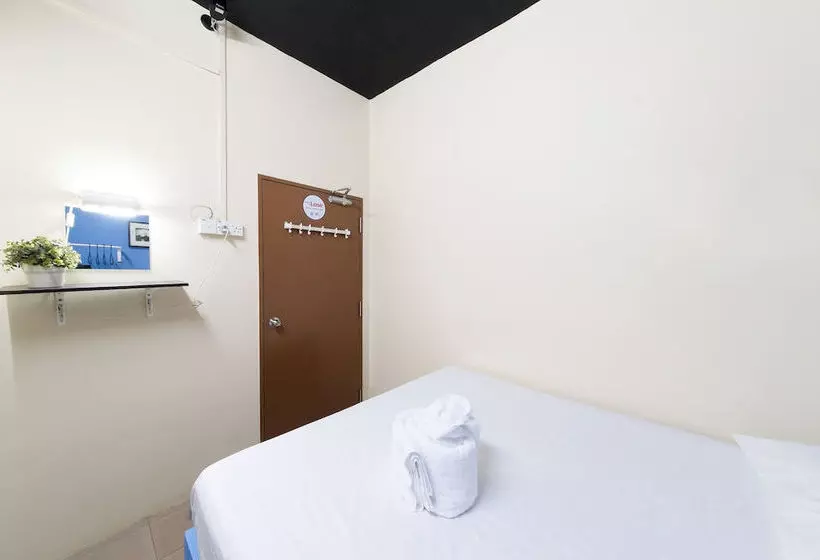 Hostel Feel at Home Backpackers