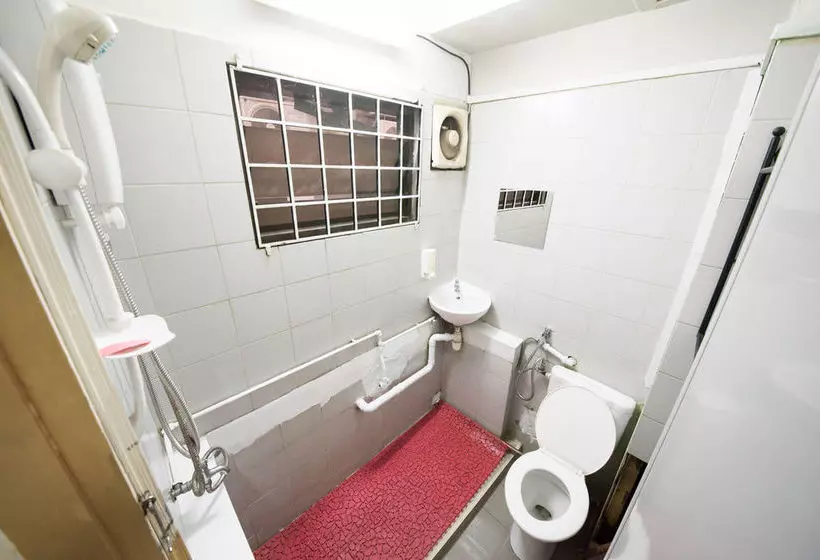 Hostel Feel at Home Backpackers