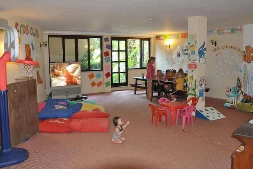 Club Turquoise Apartments