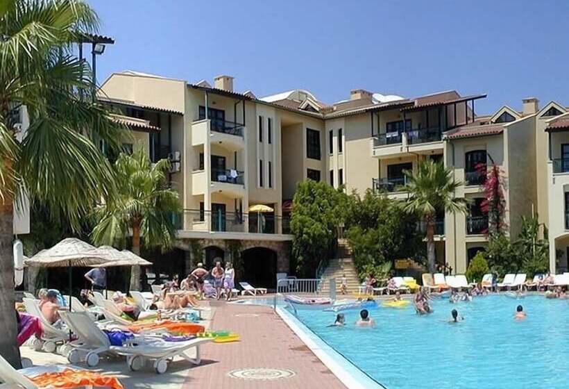 Club Turquoise Apartments