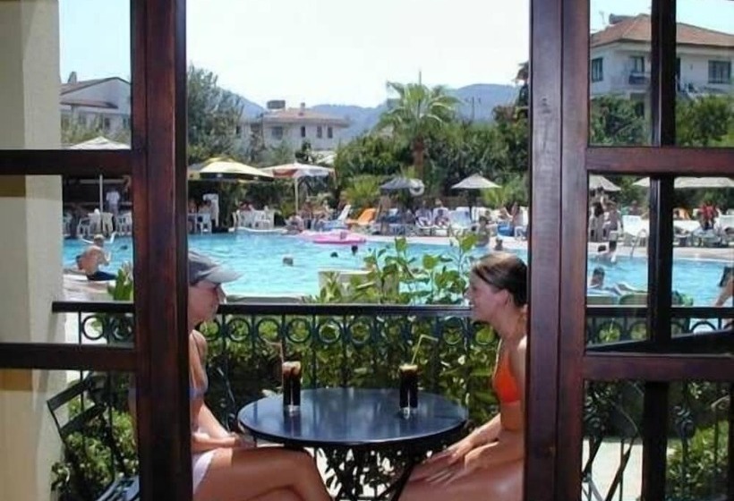 Club Turquoise Apartments