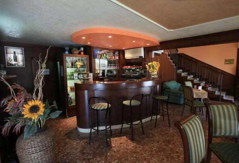 هتل Balconata 2.0 Banqueting & Accommodations