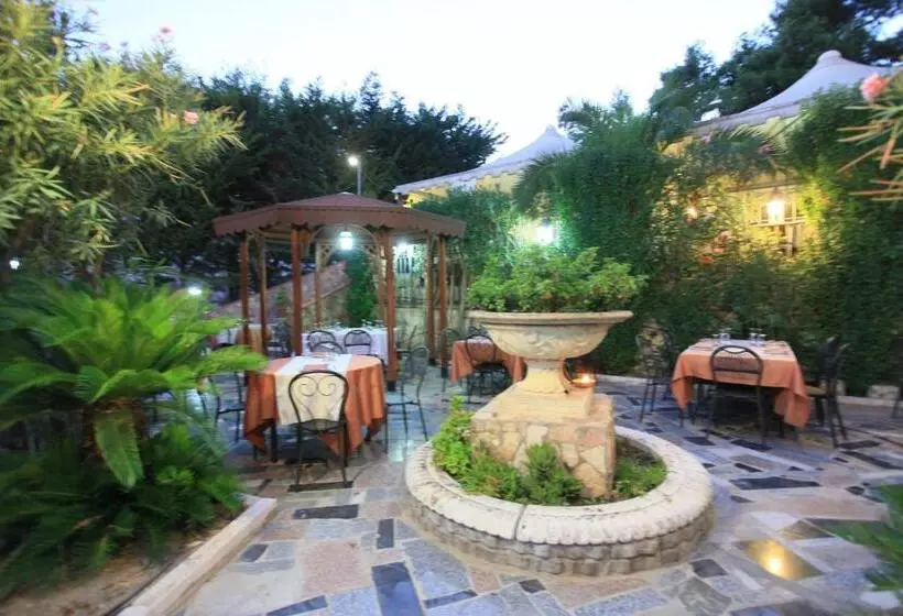 هتل Balconata 2.0 Banqueting & Accommodations