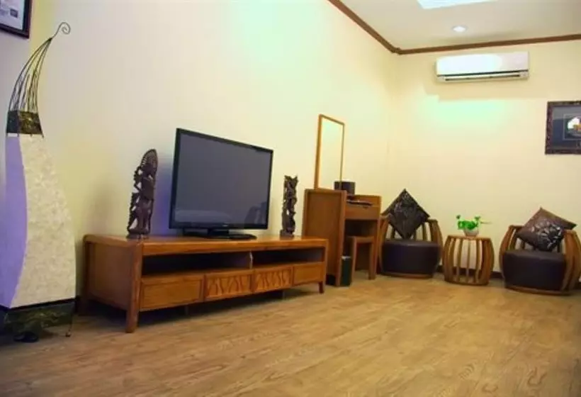 בית מלון כפרי Bali Resort & Apartment