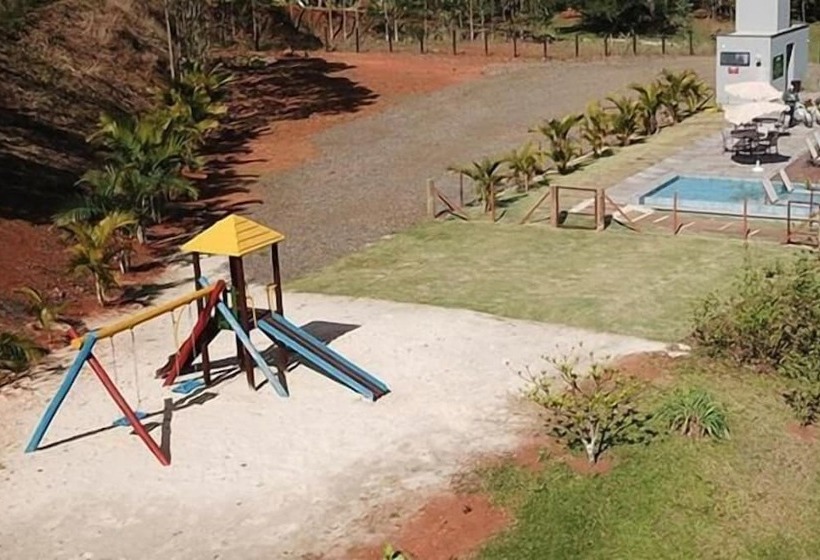 בית מלון כפרי Bormon