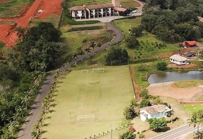 בית מלון כפרי Bormon