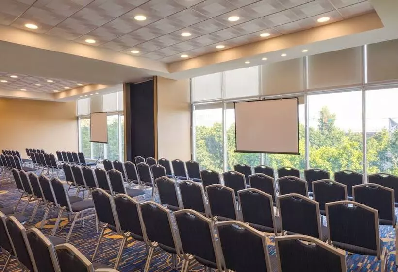 Hotelli Courtyard By Marriott Queretaro
