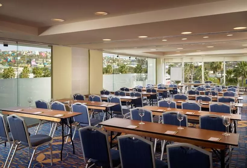Hotelli Courtyard By Marriott Queretaro