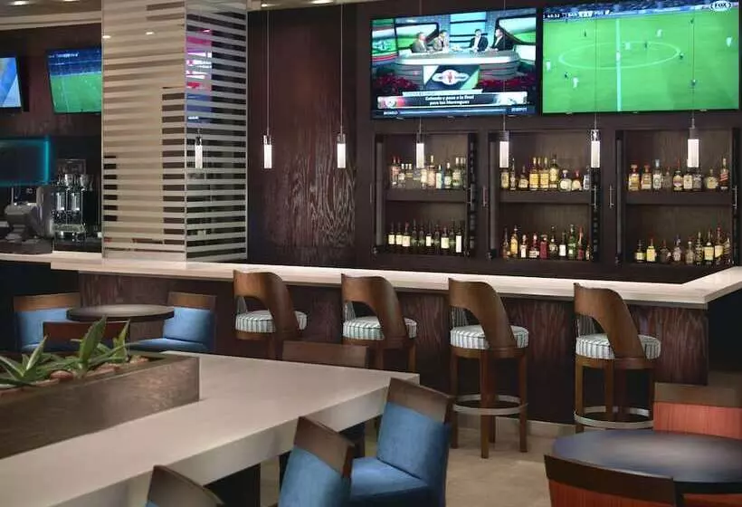 Hotelli Courtyard By Marriott Queretaro