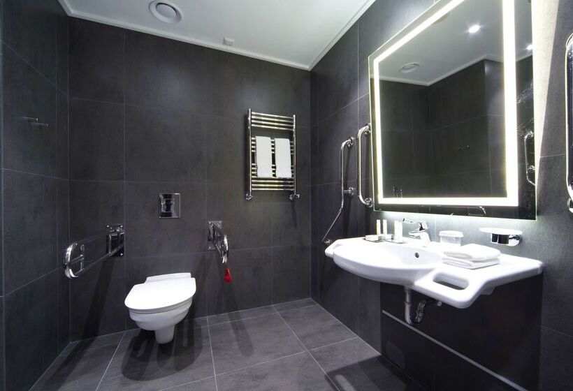 Doubletree By Hilton Hotel Minsk