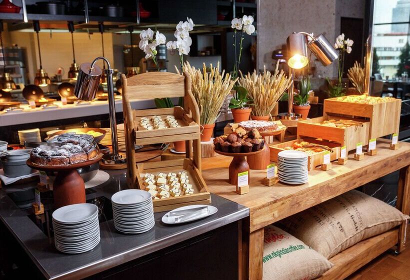 Doubletree By Hilton Hotel Minsk