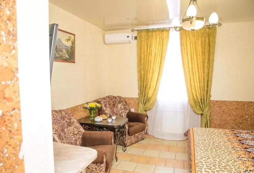 호텔 Erunin S Group, Tolstogo 77