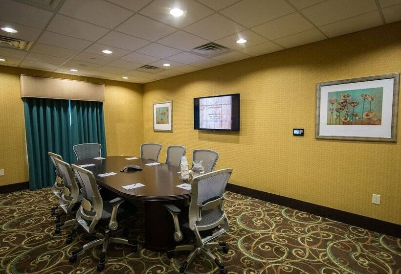 Отель Hampton Inn & Suites Philadelphia Montgomeryville