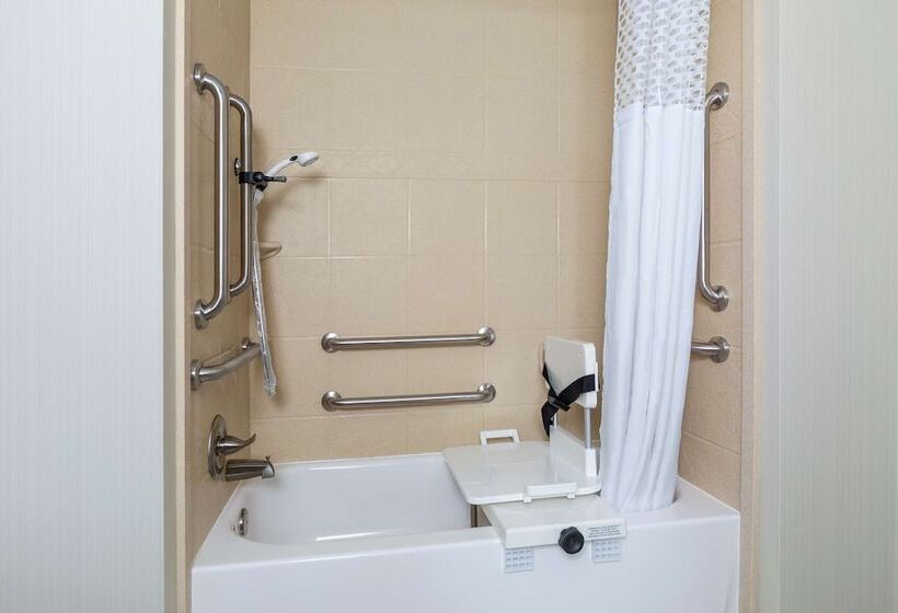 Отель Hampton Inn & Suites Philadelphia Montgomeryville