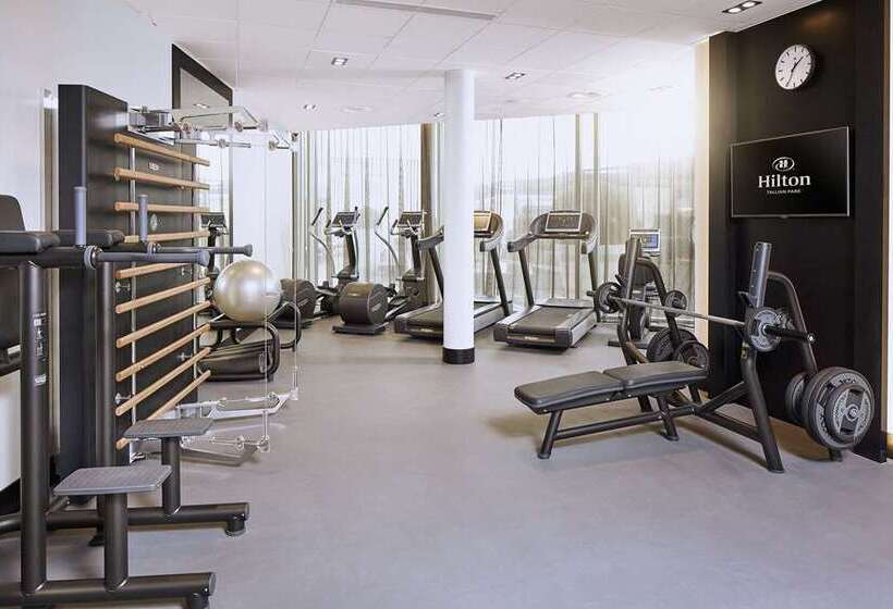 Отель Hilton Tallinn Park