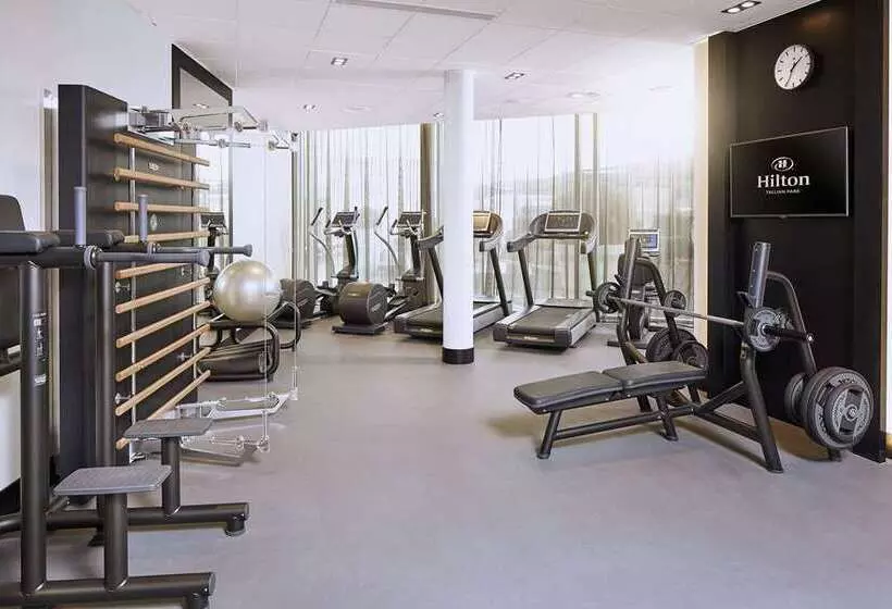 هتل Hilton Tallinn Park