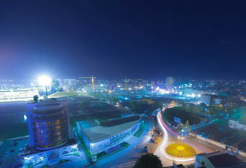 בית מלון כפרי Kirirom Crystal