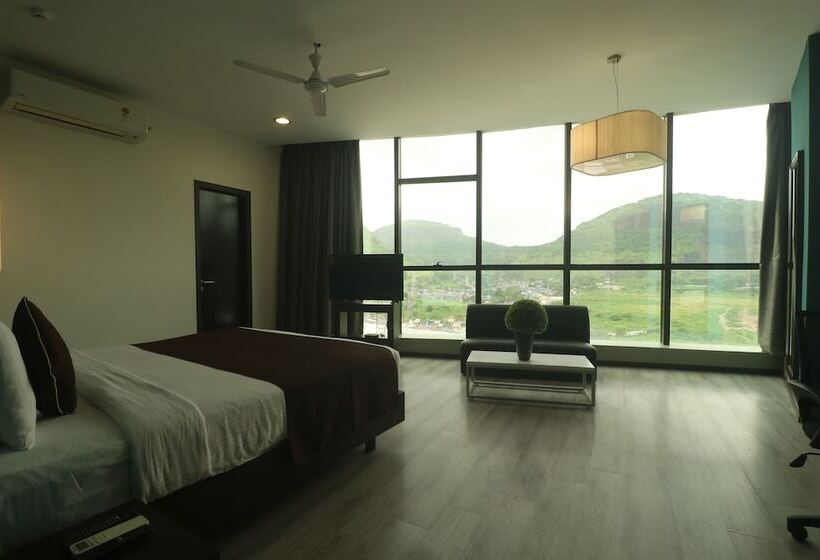 호텔 Mumbai House Airoli, Navi Mumbai