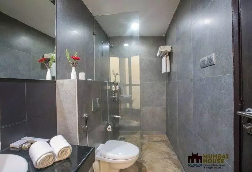 ホテル Mumbai House Airoli, Navi Mumbai