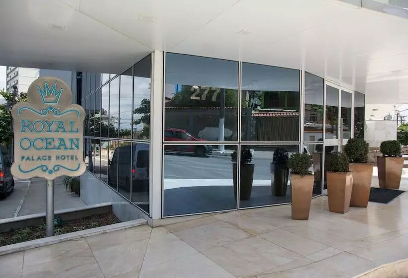 ホテル Royal Urban Macae