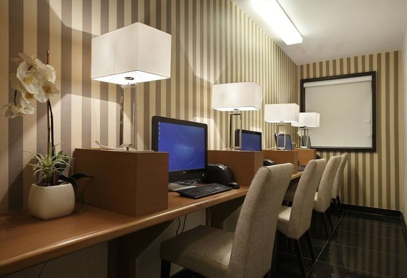 ホテル Royal Urban Macae