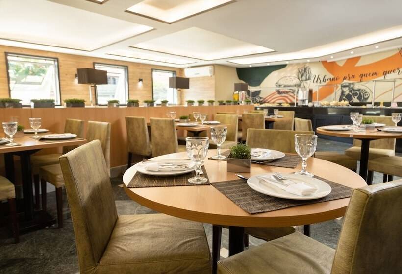 ホテル Royal Urban Macae