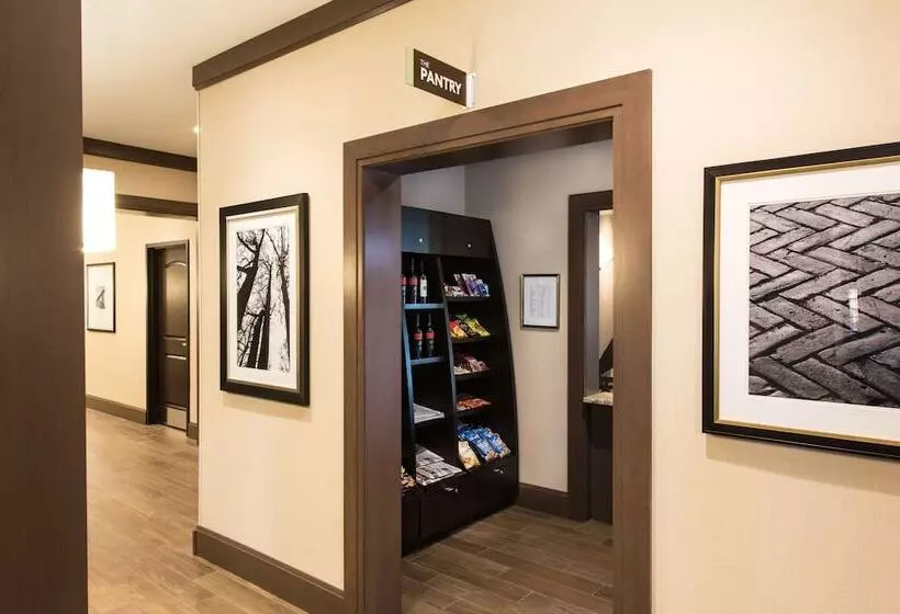 Отель Staybridge Suites Albany Wolf Rd Colonie Center, An Ihg