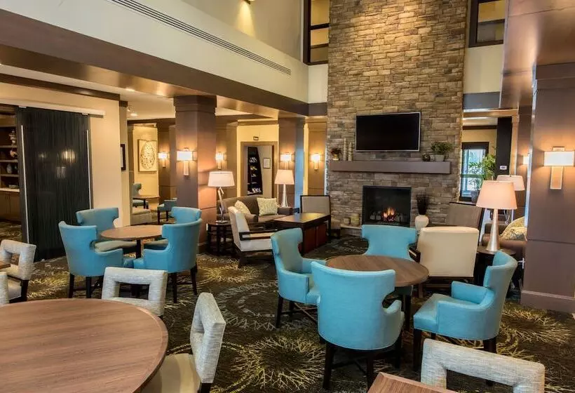 Отель Staybridge Suites Albany Wolf Rd Colonie Center, An Ihg