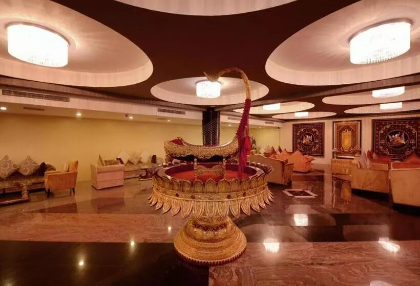 Hotelli Taw Win Garden