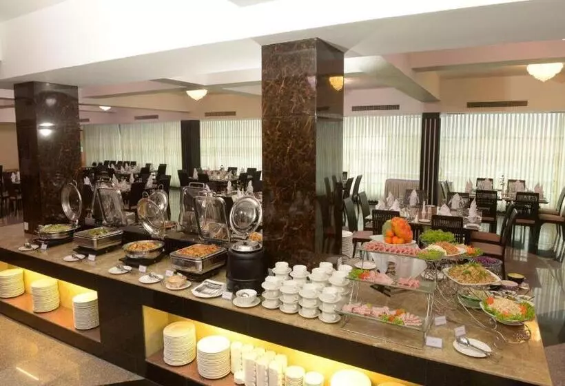 Hotelli Taw Win Garden