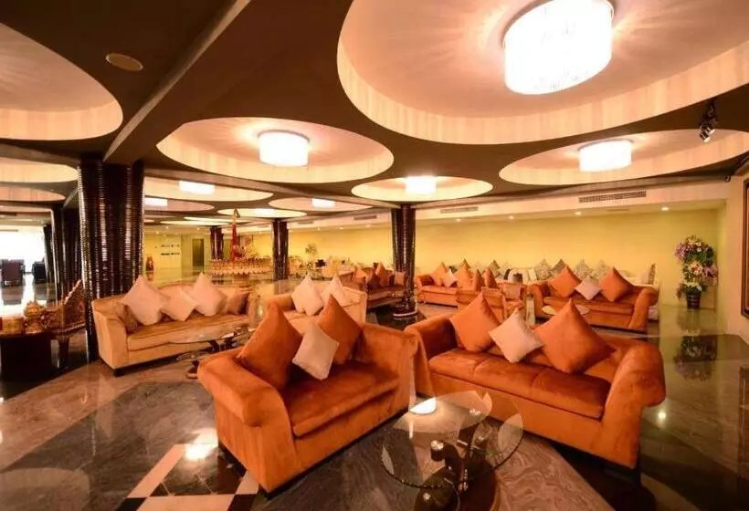 Hotelli Taw Win Garden