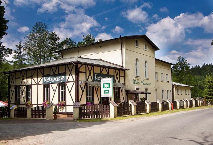 פנסיון Willa Marianna