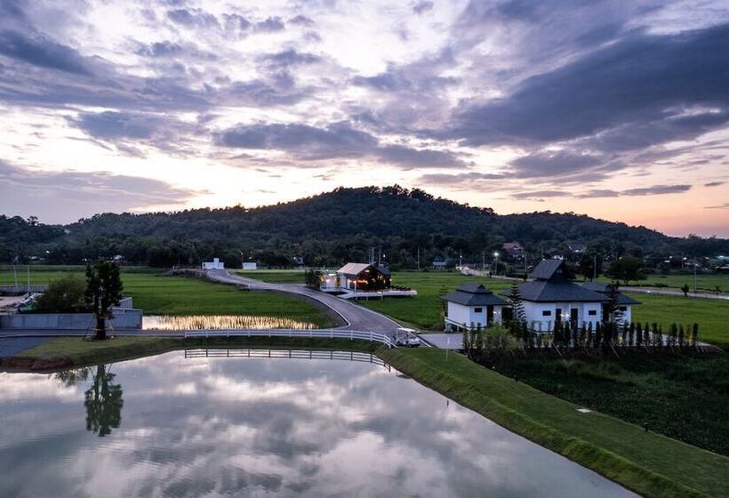 ホテル Pim Pool Villa Nan