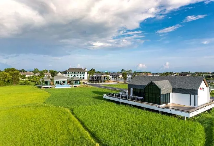 ホテル Pim Pool Villa Nan