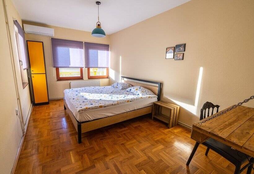 Hostel Prishtina Backpackers