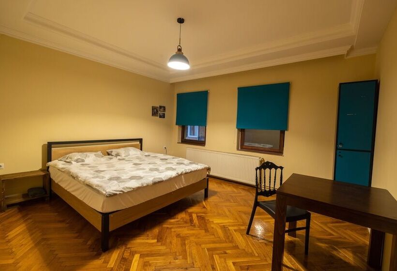 Hostel Prishtina Backpackers