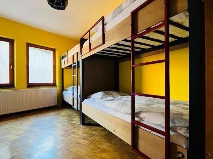 Hostel Prishtina Backpackers