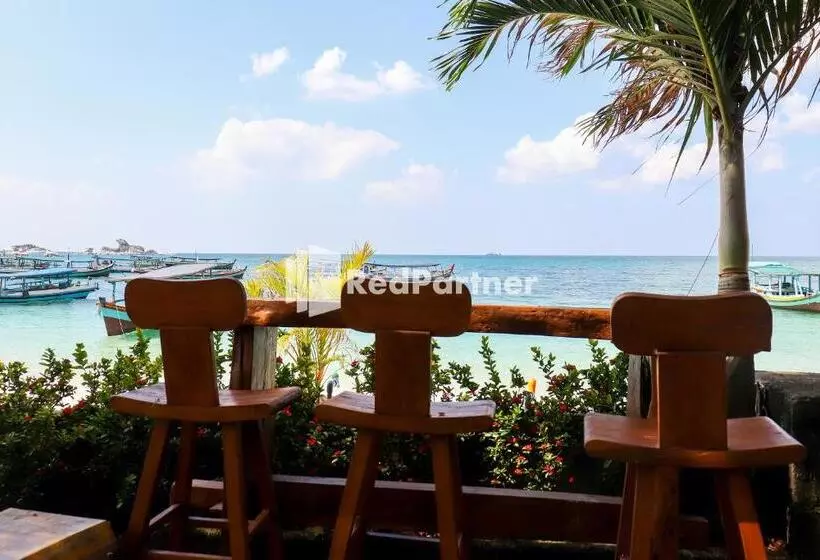 Hotelli Sahabat Pantai Guest House Mitra Reddoorz