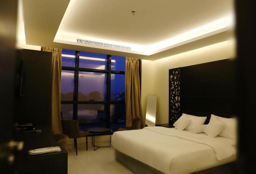 ايتن للشقق المخدومه