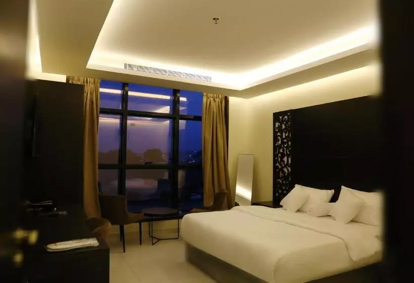 ايتن للشقق المخدومه