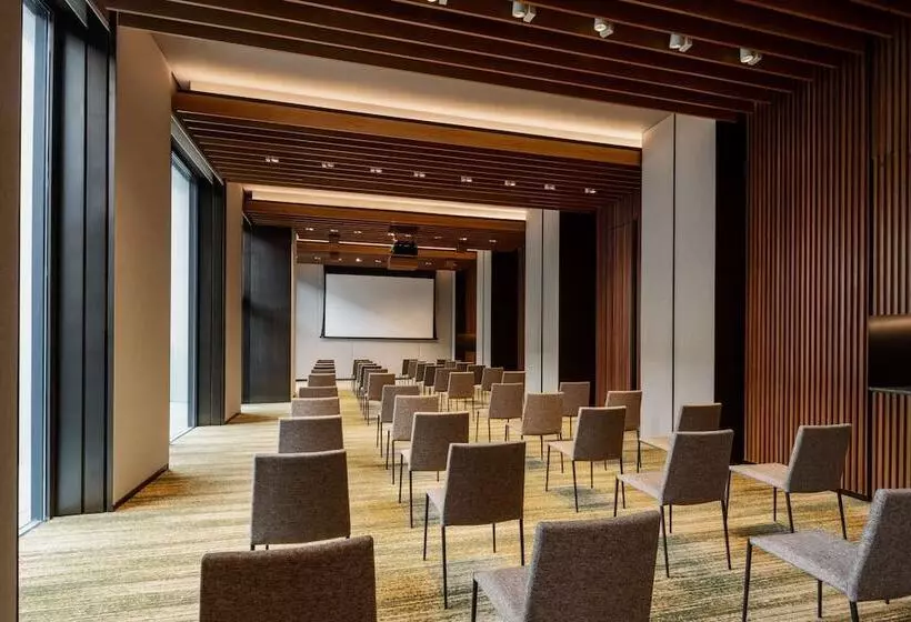 ホテル Hyatt Centric Kota Kinabalu