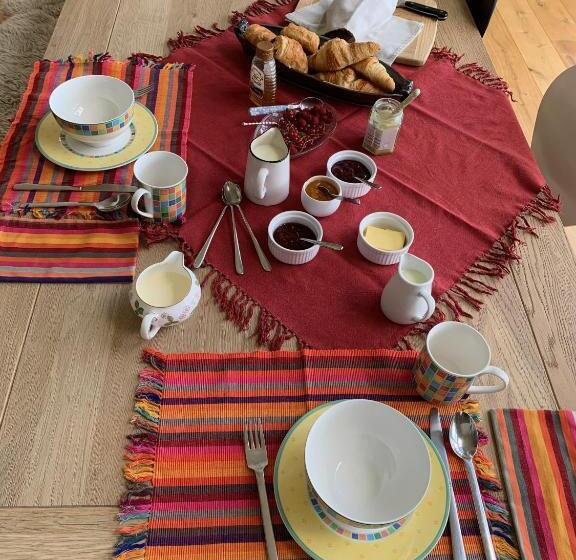 Bed and Breakfast Flint House   Goodwood Events