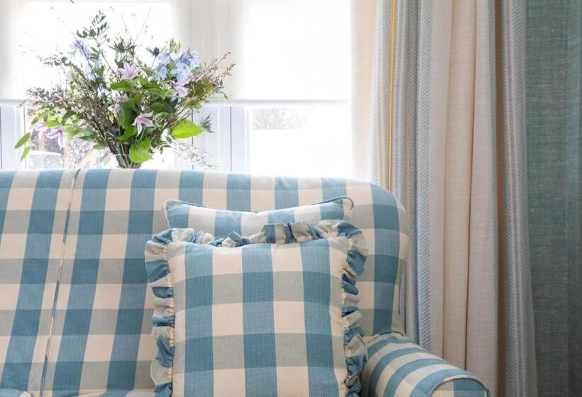 Bed and Breakfast Flint House   Goodwood Events